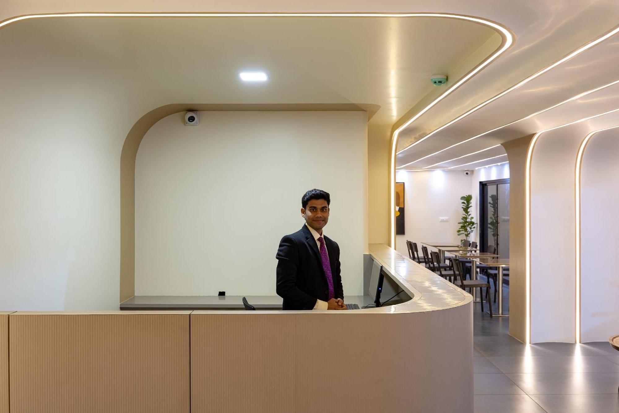 Saavi Suites ดามัน ภายนอก รูปภาพ